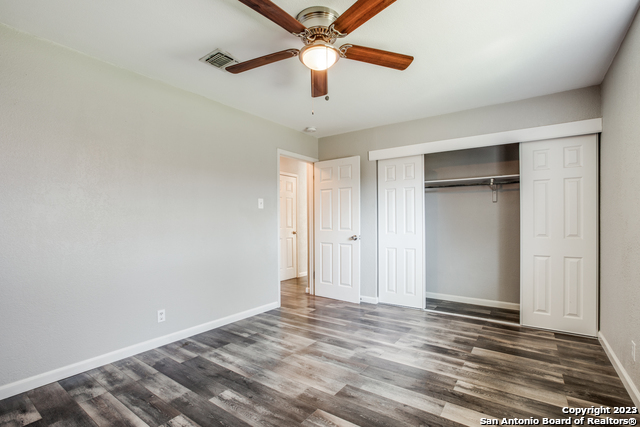 Image 10 of 12 For 2610 Lakebriar St