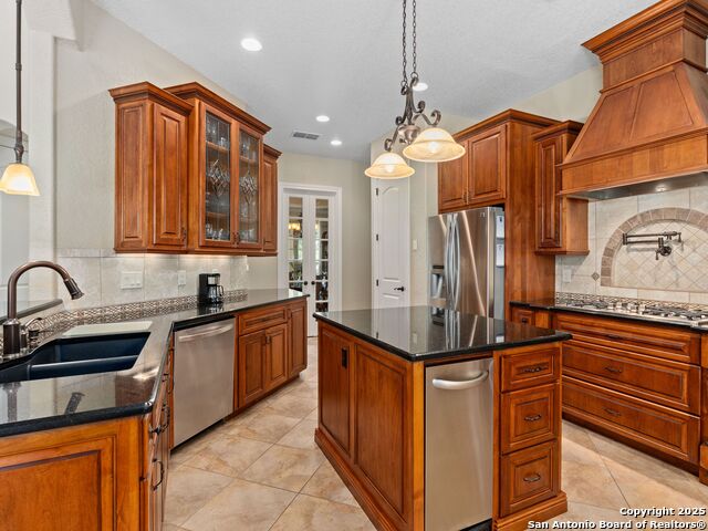 Image 13 of 71 For 181 Highland Meadows