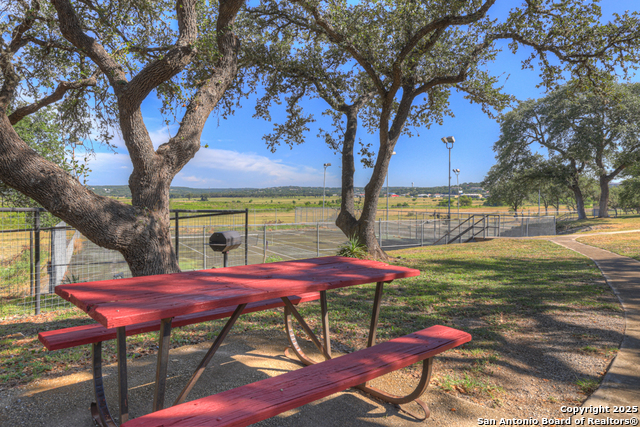 Image 25 of 44 For 2004 Lakeland Drive 5a