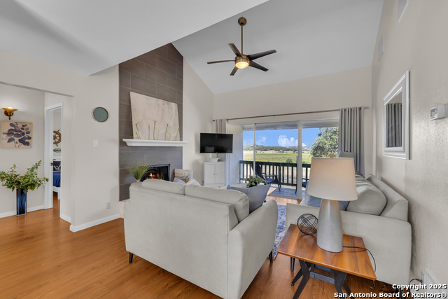 Image 6 of 44 For 2004 Lakeland Drive 5a