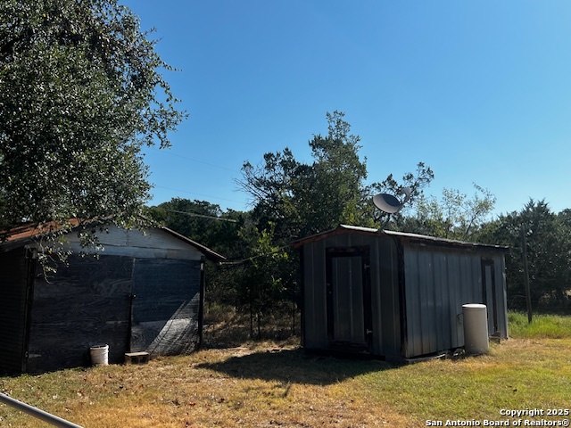 Listing photo id 5 for 30350 Oakview Rd.