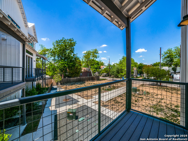 Image 23 of 26 For 1226 Presa S 400