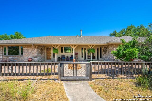 Details for 113 Indian Bluff Dr., Kerrville, TX 78028