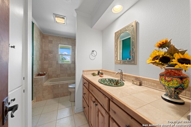 Listing photo id 9 for 113 Indian Bluff Dr.