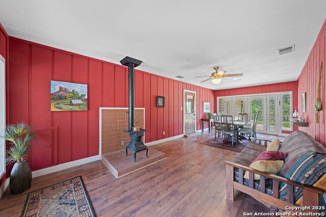 Listing photo id 14 for 113 Indian Bluff Dr.