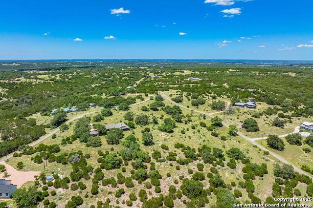 Listing photo id 28 for 113 Indian Bluff Dr.