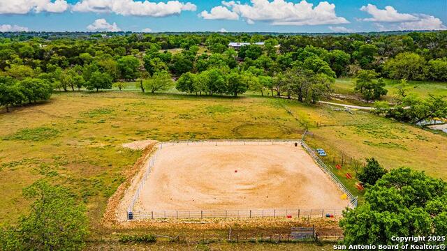 Listing photo id 36 for 113 Indian Bluff Dr.