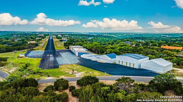 Listing photo id 37 for 113 Indian Bluff Dr.