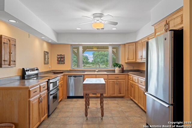 Listing photo id 6 for 113 Indian Bluff Dr.