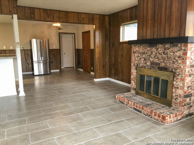 Image 6 of 13 For 4614 Lorelei Dr