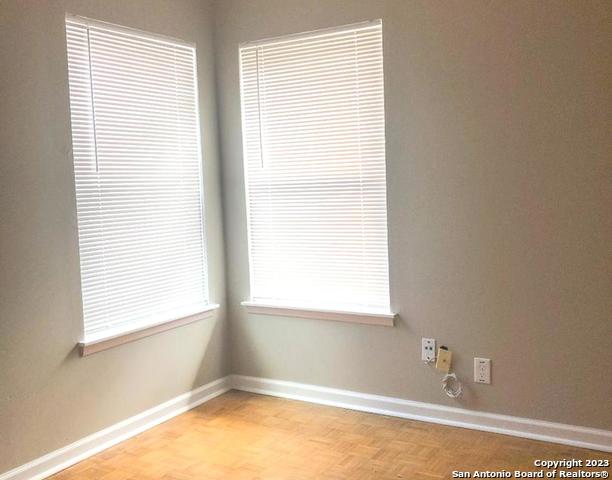 Image 8 of 13 For 4614 Lorelei Dr