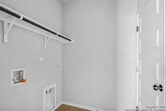 Image 16 of 25 For 10019 Rancho Real Rd