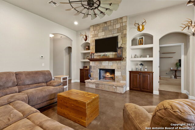 Image 8 of 32 For 2298 Sungate
