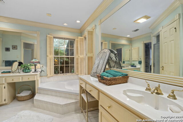 Image 31 of 44 For 9003 Village Dr