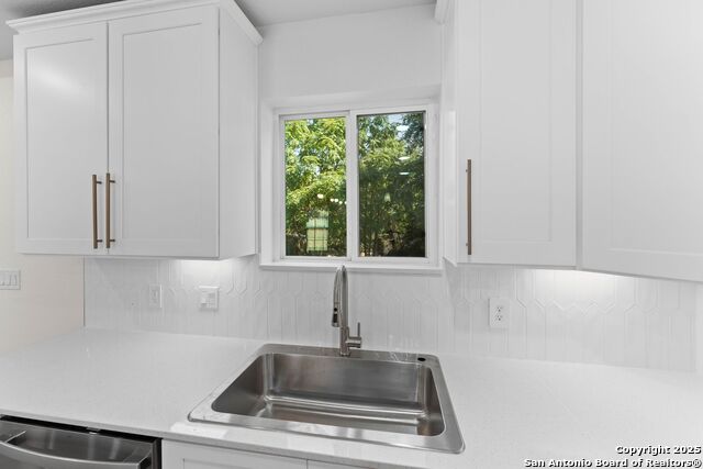 Image 7 of 22 For 350 Spanish Oak Dr