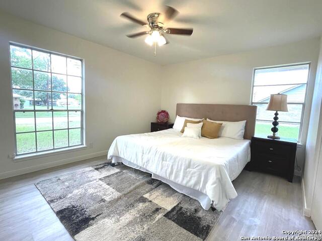 Listing photo id 12 for 8280 Ventura Blvd