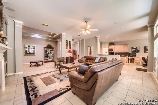 Listing photo id 23 for 1711 Montecino