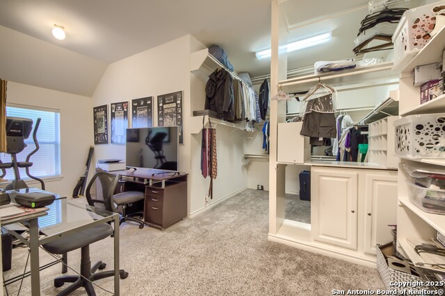 Listing photo id 35 for 1711 Montecino