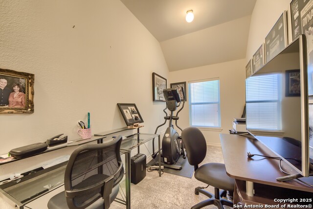 Listing photo id 36 for 1711 Montecino