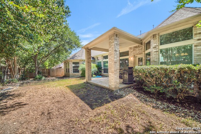 Listing photo id 41 for 1711 Montecino