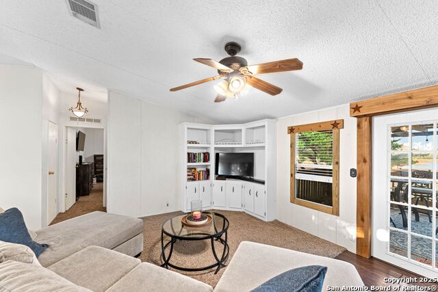 Image 12 of 94 For 2586 Sandy Elm Rd