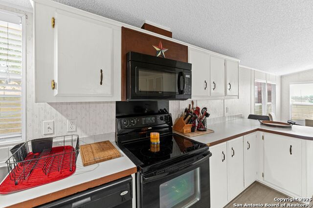 Image 16 of 94 For 2586 Sandy Elm Rd