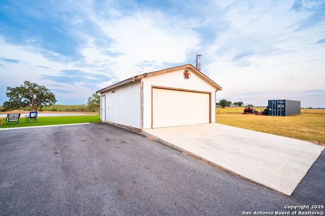 Image 38 of 94 For 2586 Sandy Elm Rd