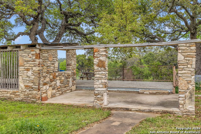 Image 21 of 44 For 123 Rocky Rd