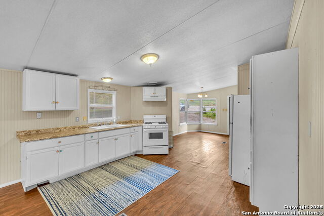 Image 28 of 44 For 123 Rocky Rd