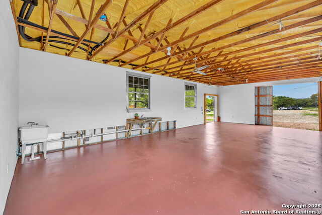 Image 5 of 44 For 123 Rocky Rd