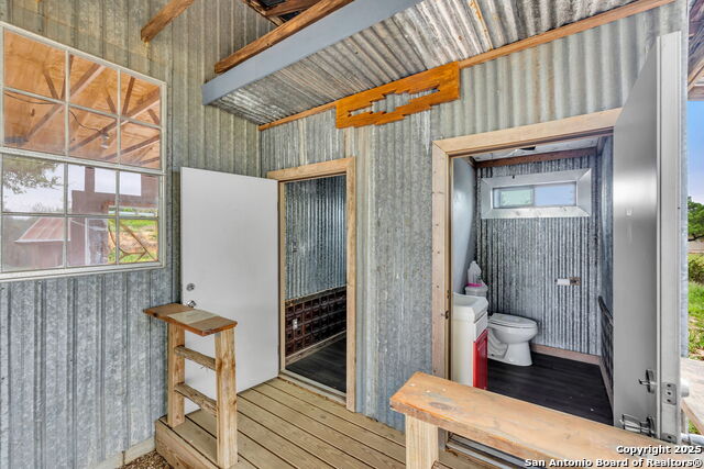 Image 9 of 44 For 123 Rocky Rd