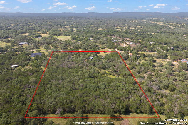 Image 13 of 22 For 1060 Forest View Dr