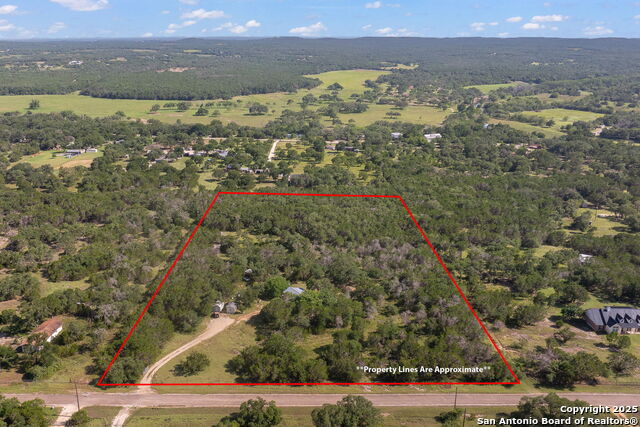 Image 14 of 22 For 1060 Forest View Dr