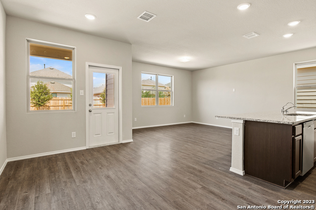 Image 9 of 21 For 4939 Blue Ranch