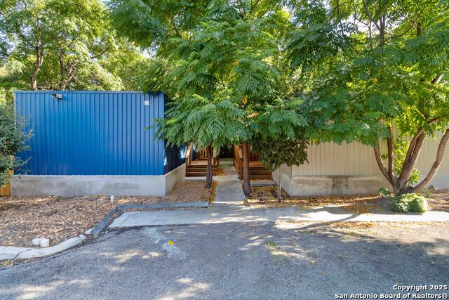 Image 4 of 15 For 1033 Rivas  