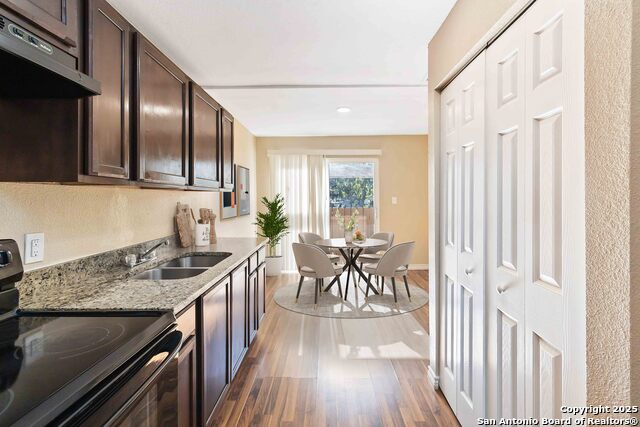 Image 9 of 15 For 1033 Rivas  