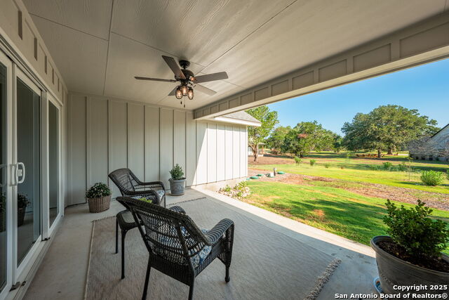Image 18 of 30 For 221 Deerwood Circle