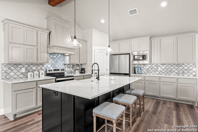 Image 7 of 30 For 221 Deerwood Circle