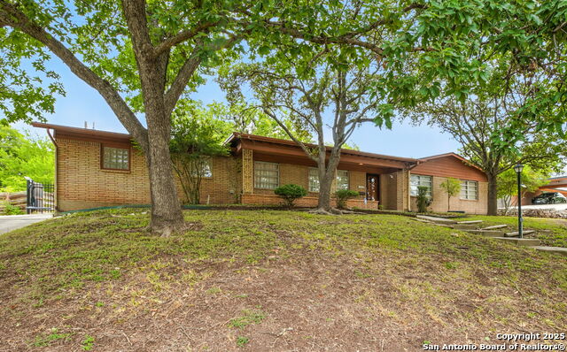 Details for 207 E Woodlake Dr., San Antonio, TX 78229