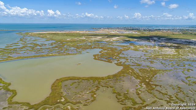 Listing photo id 8 for 602-698 Cape Velero Dr