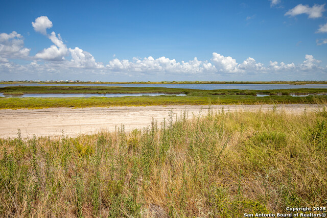 Listing photo id 30 for 602-698 Cape Velero Dr