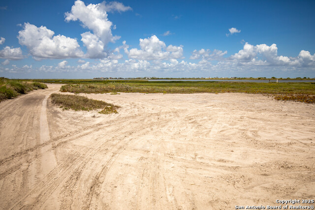 Listing photo id 39 for 602-698 Cape Velero Dr