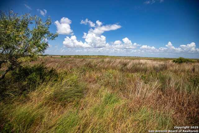 Listing photo id 46 for 602-698 Cape Velero Dr