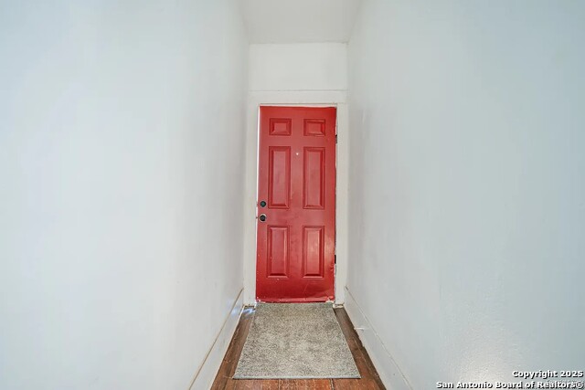 Image 3 of 20 For 1822 Woodlawn