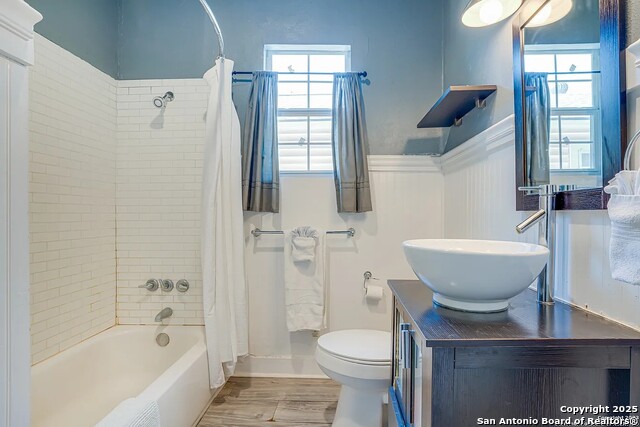 Image 5 of 20 For 1822 Woodlawn