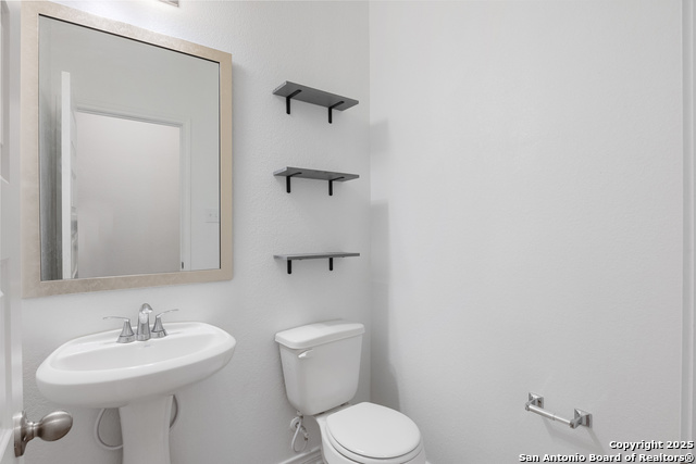 Image 11 of 32 For 3210 Sunday Song