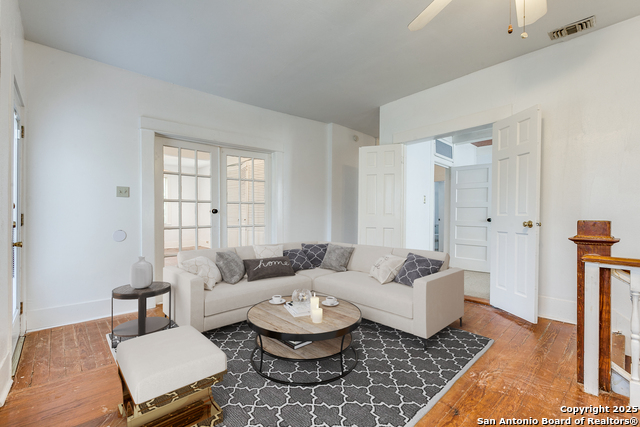 Image 15 of 29 For 228 Woodlawn W