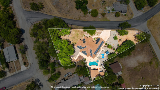 Listing photo id 33 for 510 Twohig