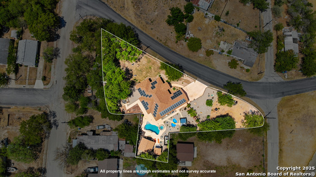 Listing photo id 34 for 510 Twohig