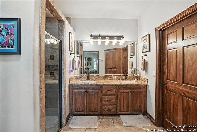 Listing photo id 21 for 130 Cr 102  